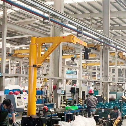 Curved wall cantilever cranes